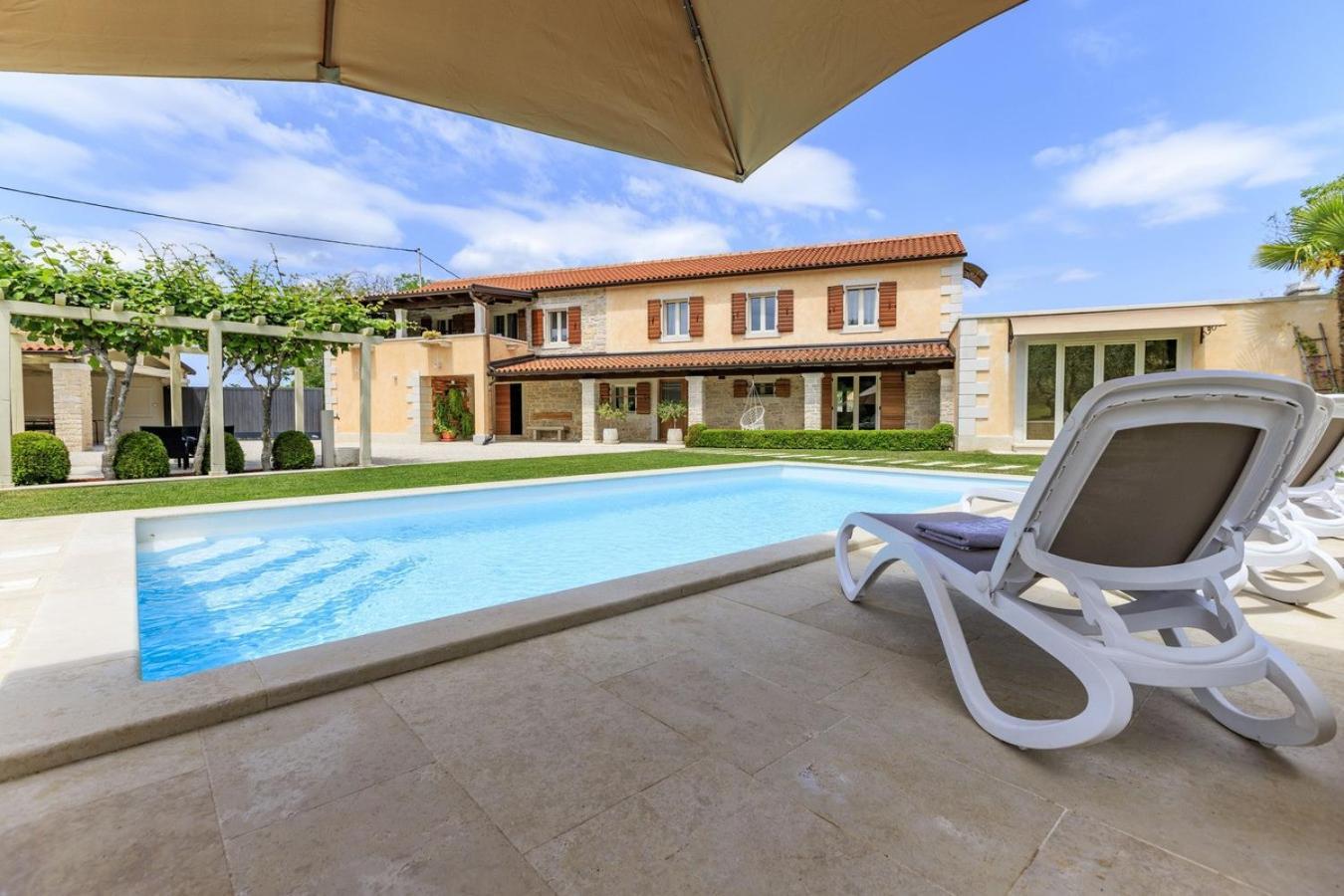 Villa Viscum In Central Istria For 8 Persons With Large Garden - Pet Friendly Pazin Esterno foto