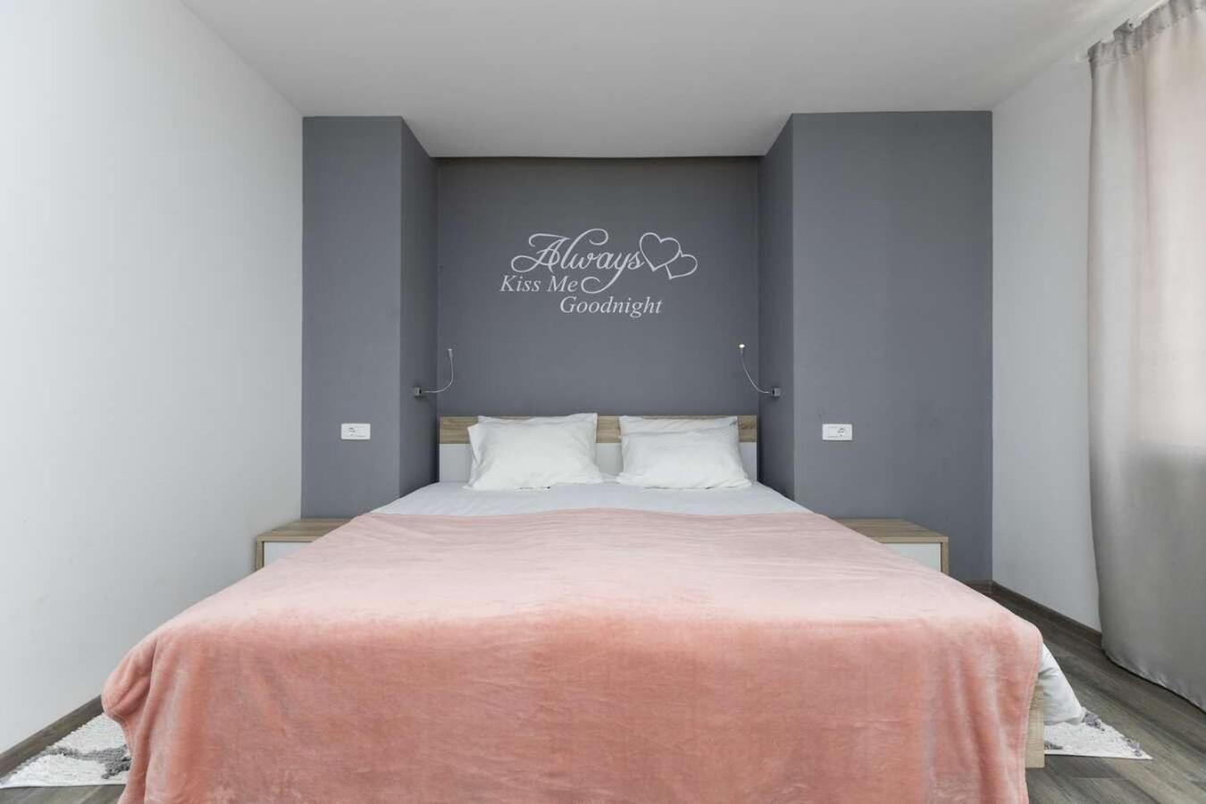 Villa Viscum In Central Istria For 8 Persons With Large Garden - Pet Friendly Pazin Esterno foto
